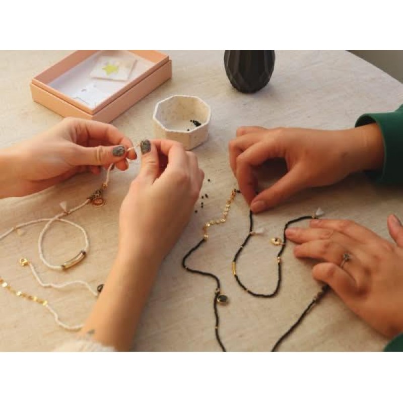 DIY Σετ Βραχιόλι Μου από Λευκές Χάντρες DIY Σετ Βραχιόλι Μου από Λευκές Χάντρες