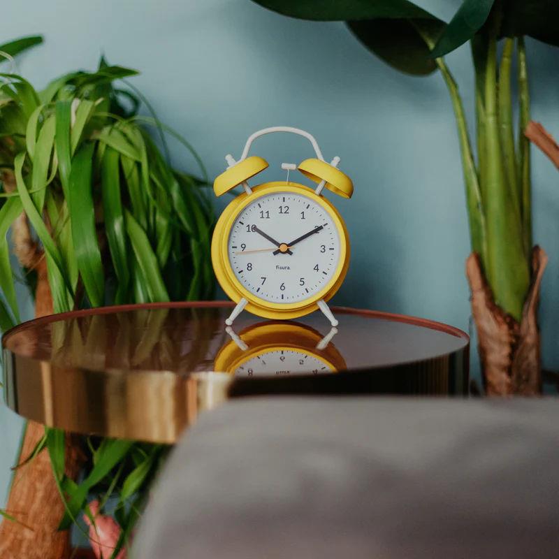 Fisura Retro Alarm Clock Yellow
