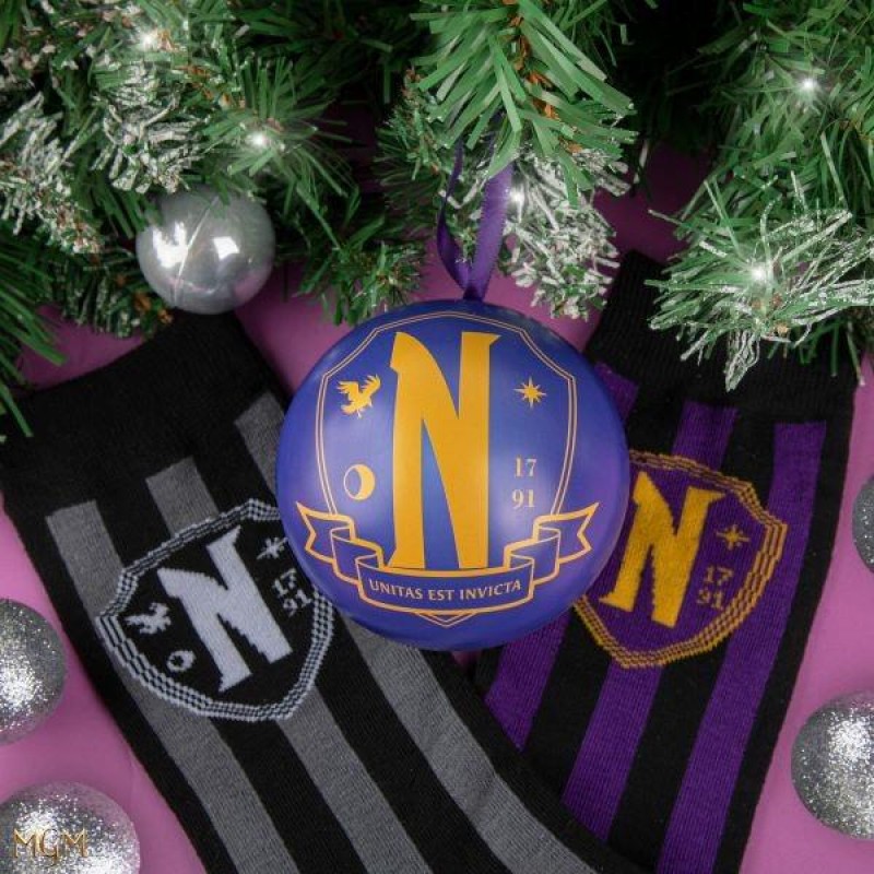 Wednesday Στολίδι Χριστουγεννιάτικη Μπάλα με Κάλτσες