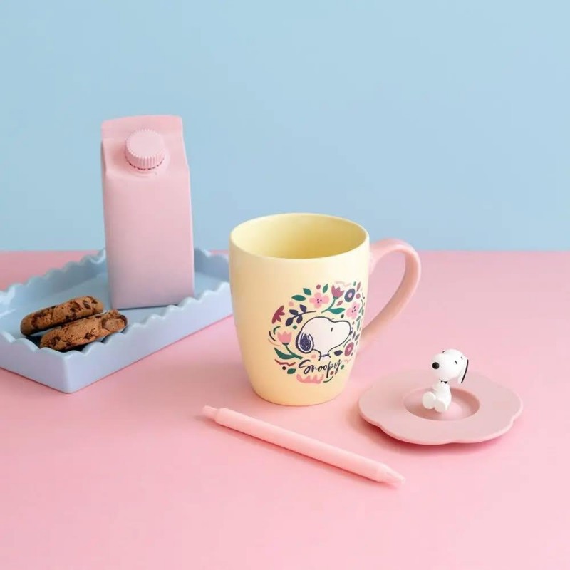 Snoopy Κούπα 350ml με Καπάκι