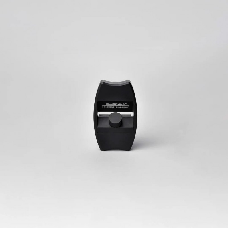 Blackwing Hovel Black